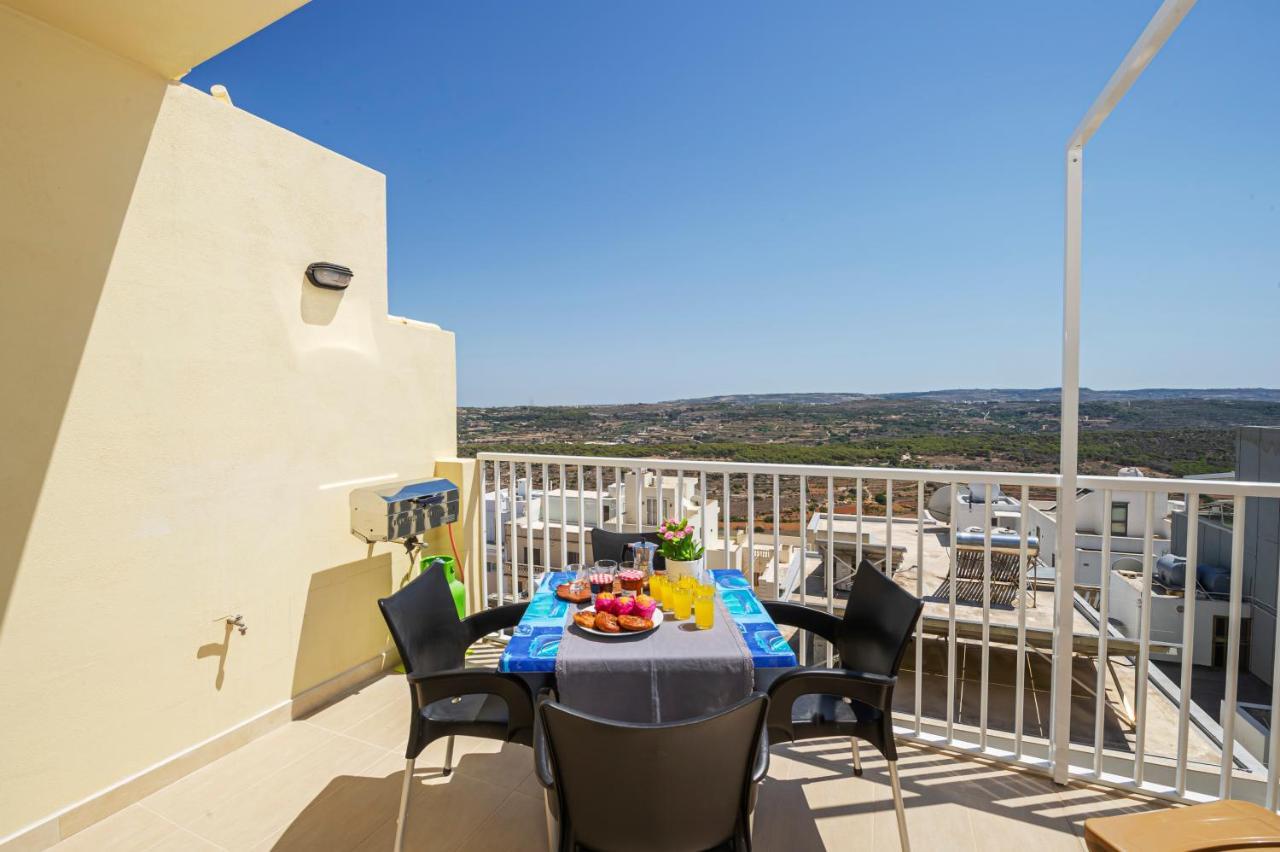 Summer Breeze Apartment With Terrace With Panoramic Views - By Getawaysmalta Mellieha Exterior photo