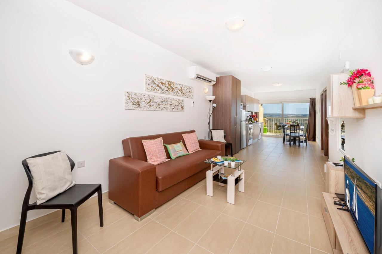 Summer Breeze Apartment With Terrace With Panoramic Views - By Getawaysmalta Mellieha Exterior photo