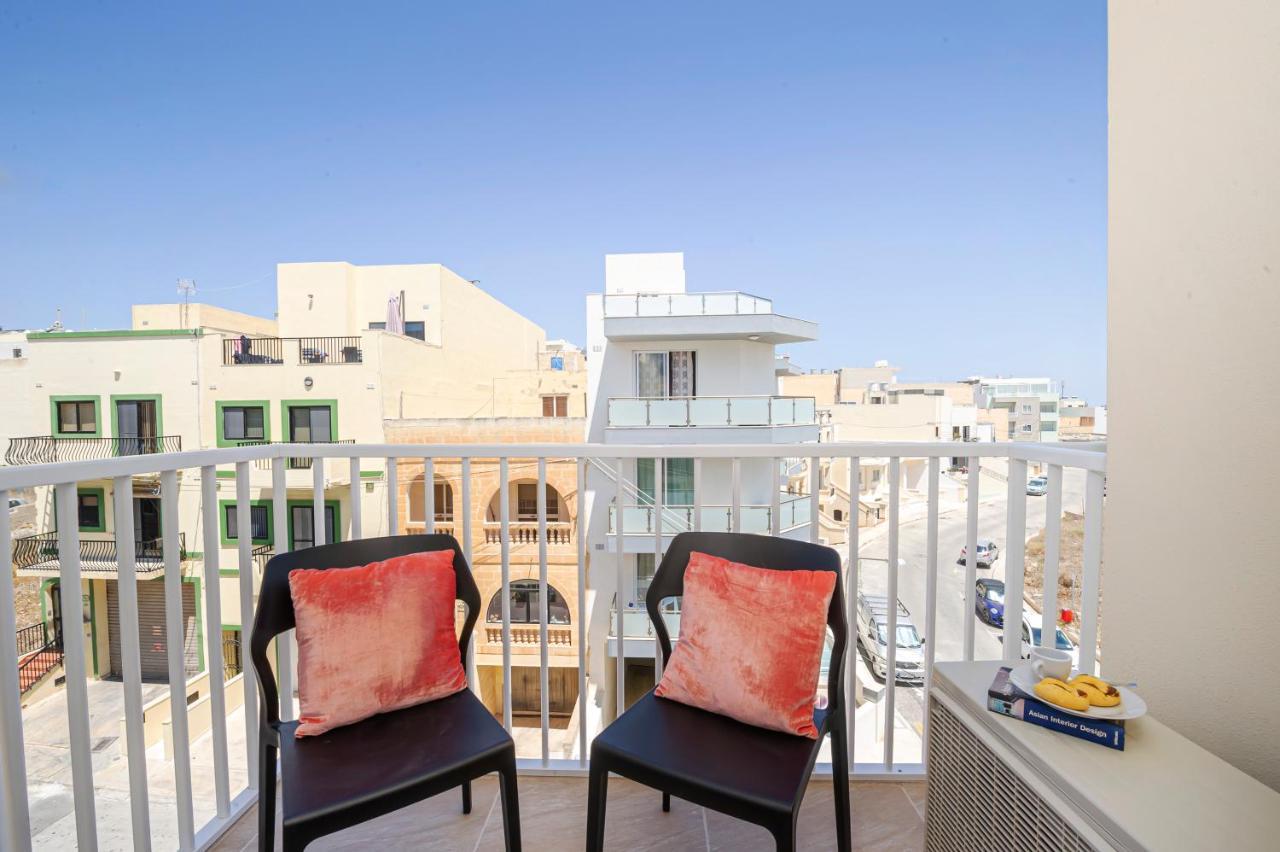 Summer Breeze Apartment With Terrace With Panoramic Views - By Getawaysmalta Mellieha Exterior photo